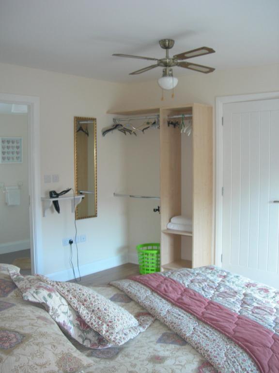 Templemoyle Farm Cottages Campsey Room photo