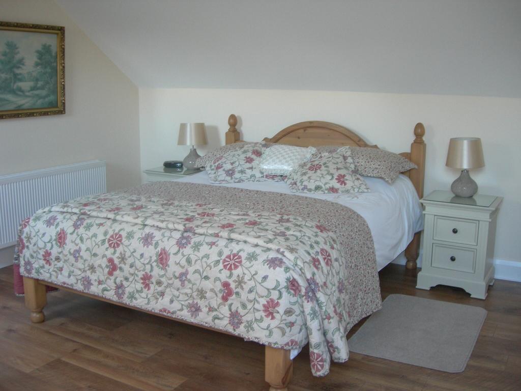 Templemoyle Farm Cottages Campsey Room photo