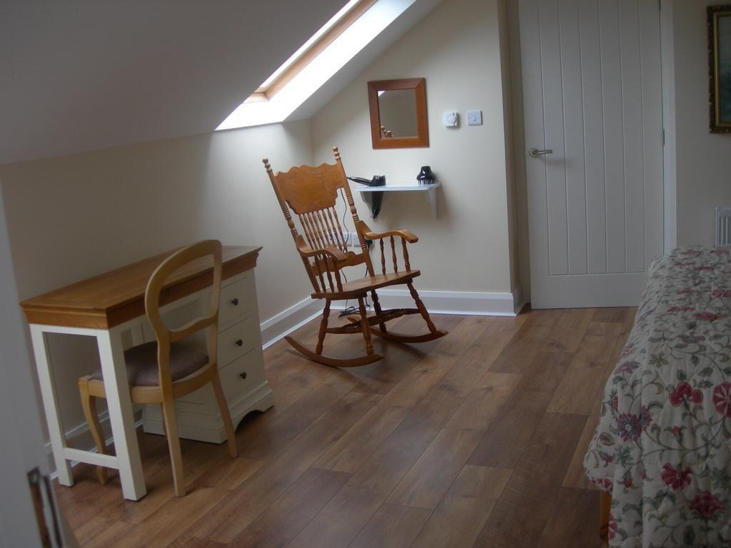 Templemoyle Farm Cottages Campsey Room photo